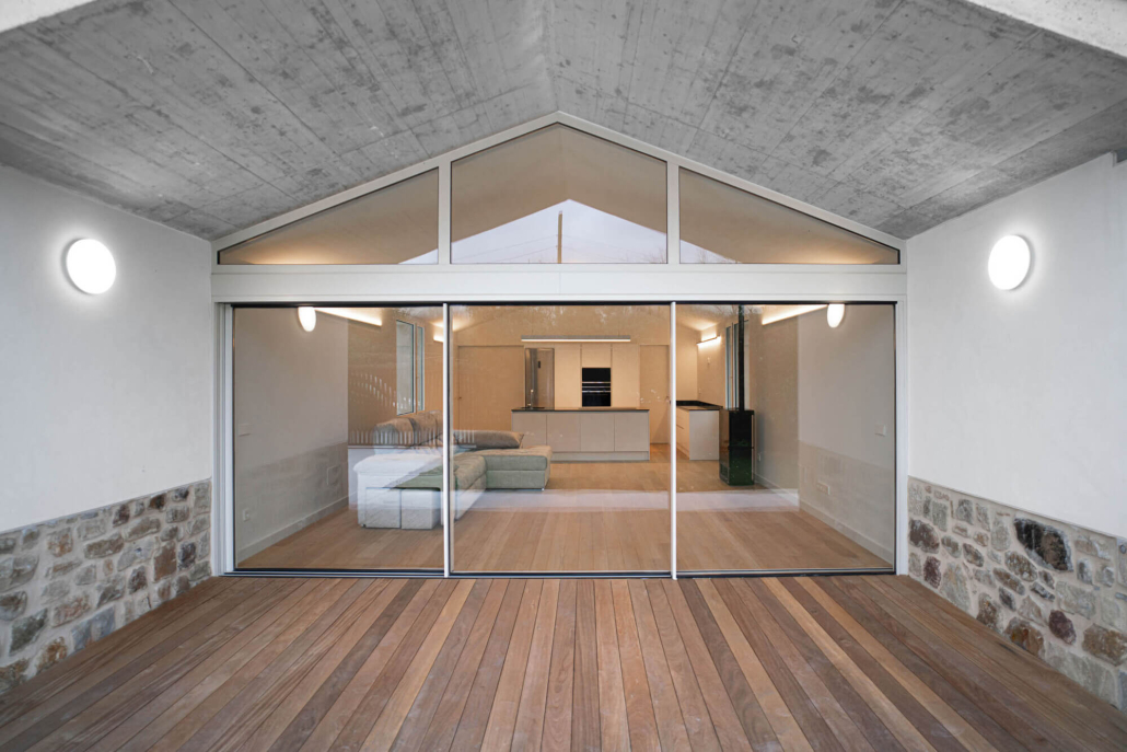 Corredera cerrada aluminio lacado blanco chjalet lierganes